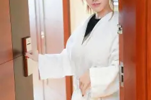 曝某知名女演员婚内出轨拍戏时与剧组男星乱搞被前夫当场抓包